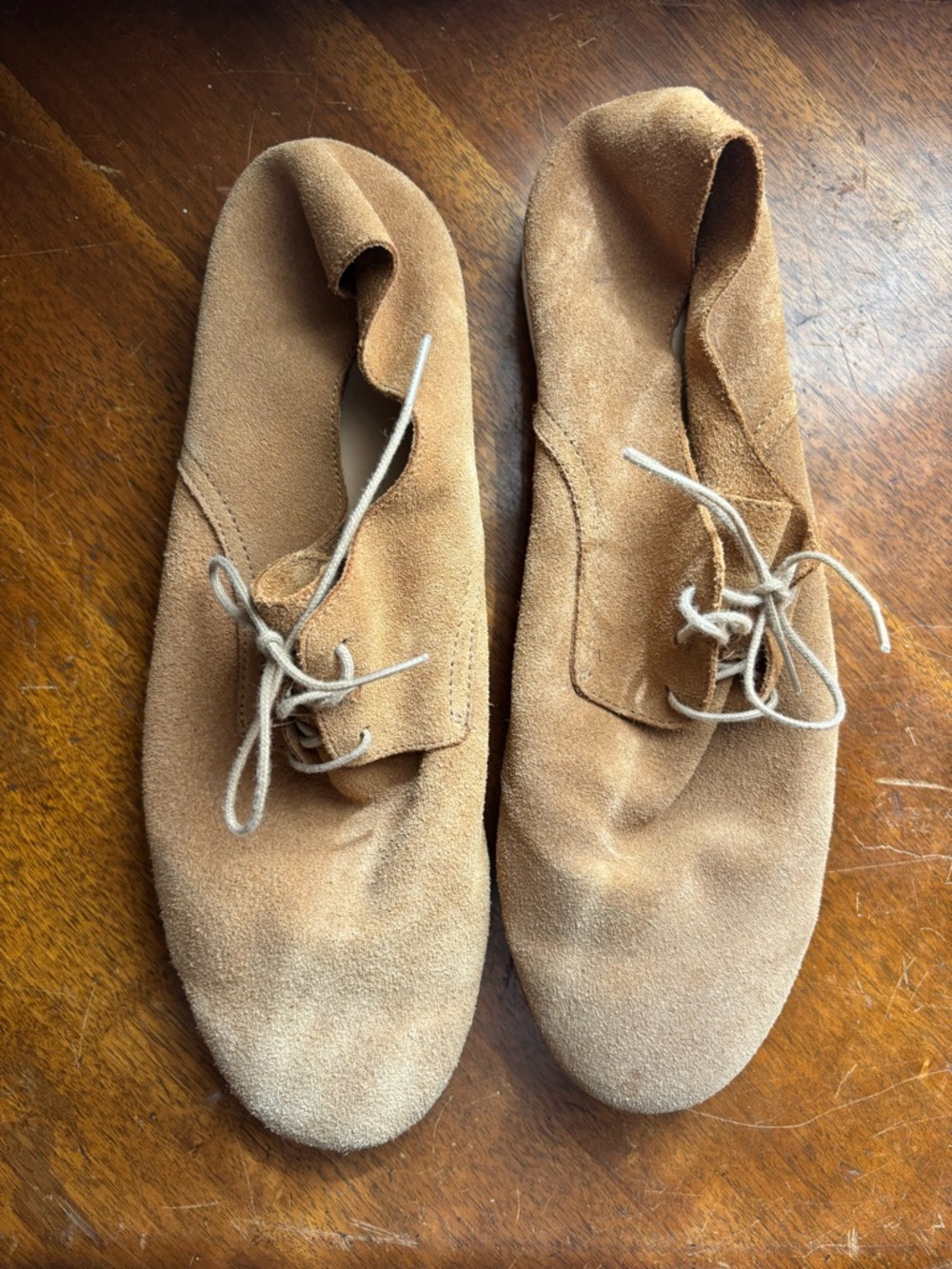 Nisolo Suede Lace-Up Derby in Tobacco